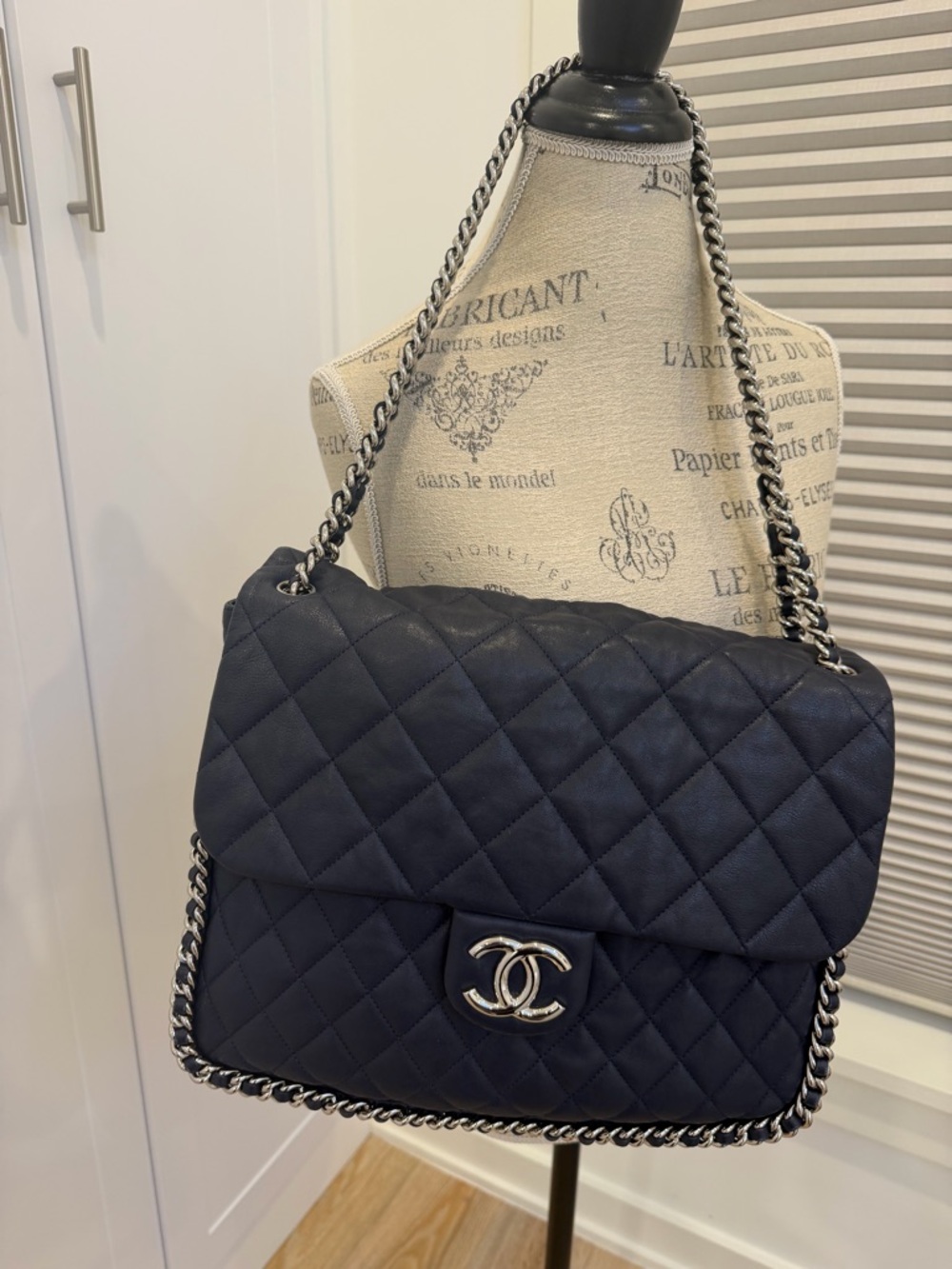 CHANEL Quilted Navy Shoulder Bag with Silver Chain Trim